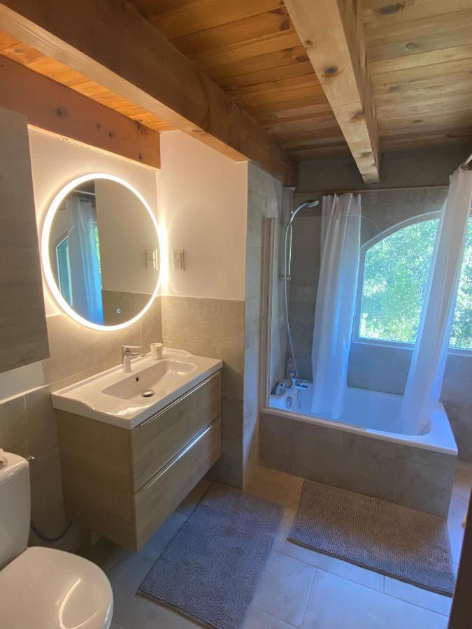 Viols-en-Laval Cote Chenes Verts - Chambres D'Hotes المظهر الخارجي الصورة